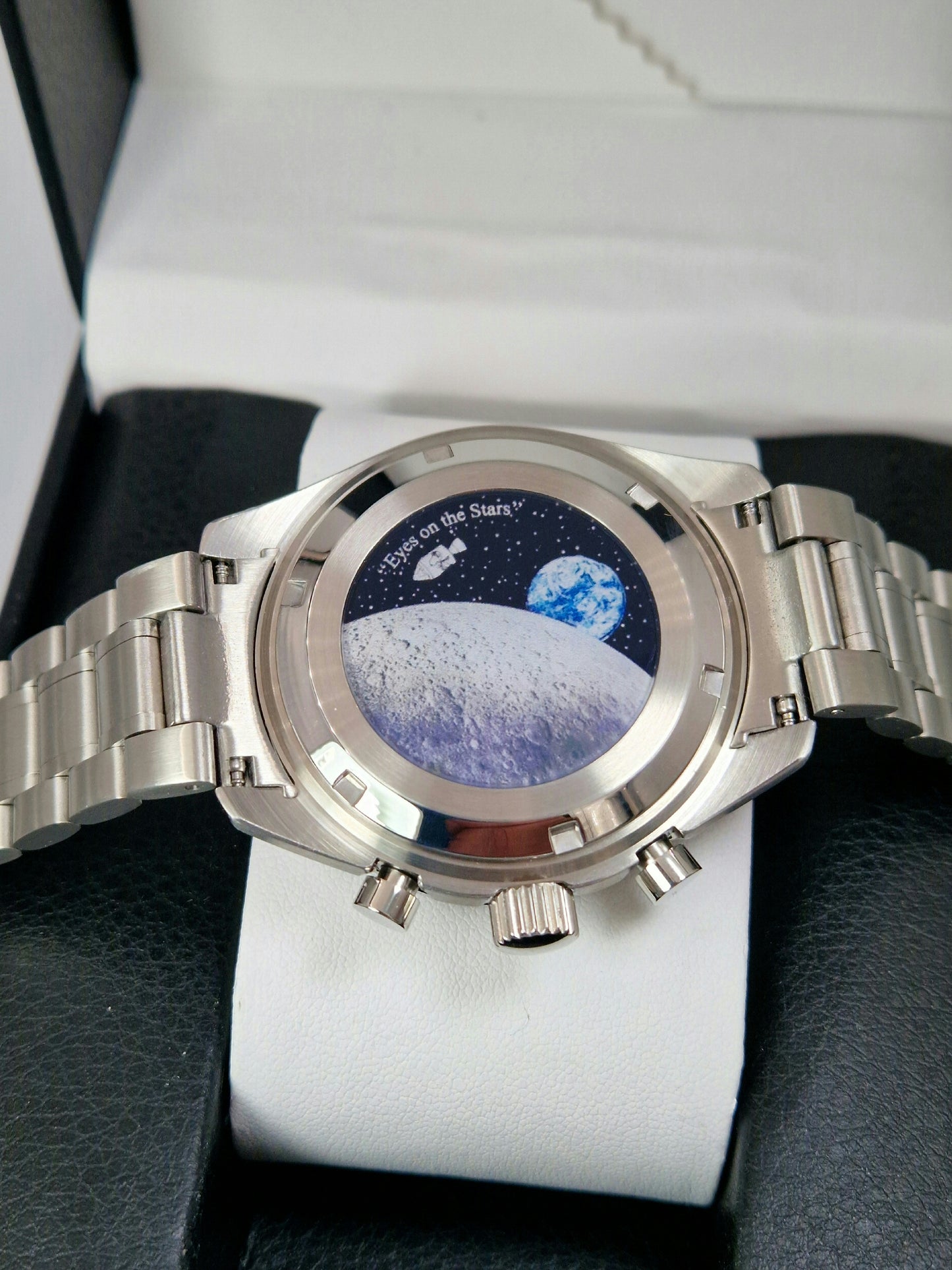 Seikomod-Speedmaster-mod-back-cover-moon