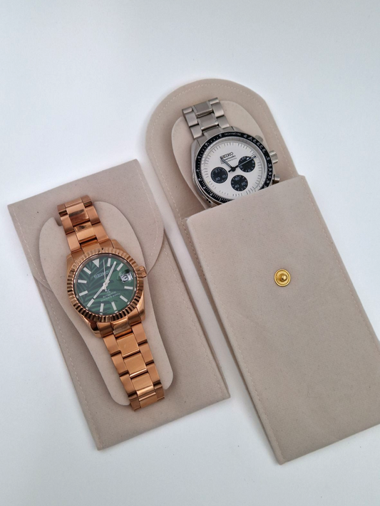 Valkoinen kangaskellokotelo